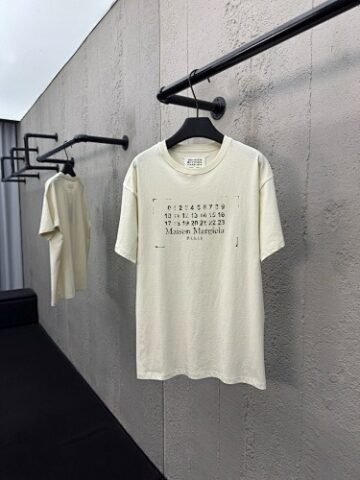 acne studios page 1 (7)