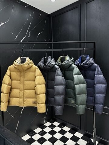 burbery page 1 t (10)