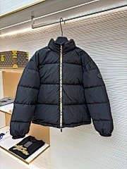 burbery page 1 t (113)