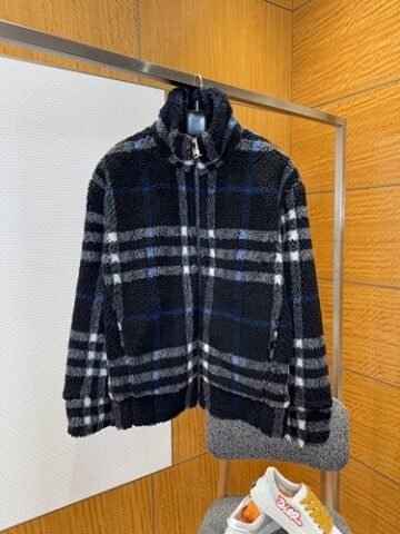 burbery page 1 t (14)