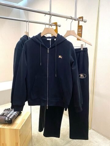 burbery page 1 t (21)