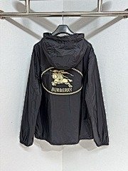 burbery page 1 t (75)