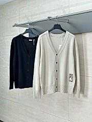 burbery page 2 t (102)