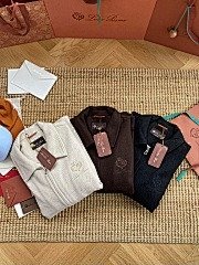 old money 1 t (54)