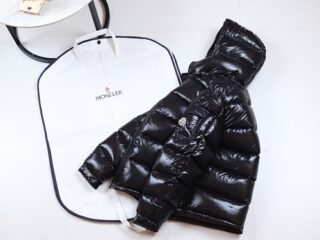 prada page 1 top (17)